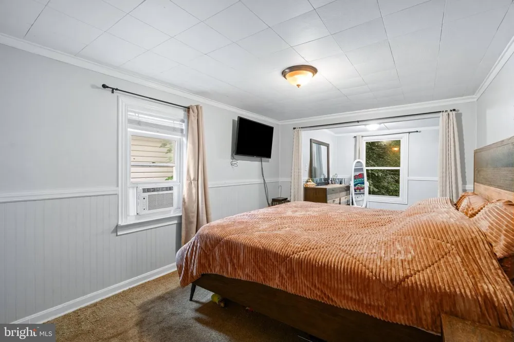43 E C STREET Brunswick, MD 21716