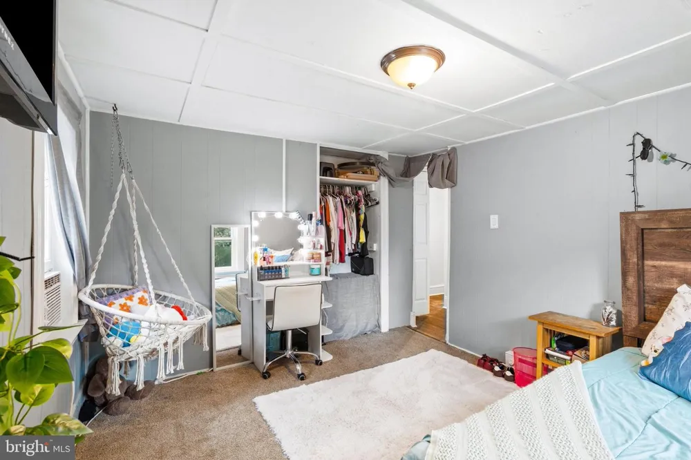 43 E C STREET Brunswick, MD 21716