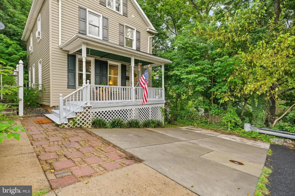 43 E C STREET Brunswick, MD 21716