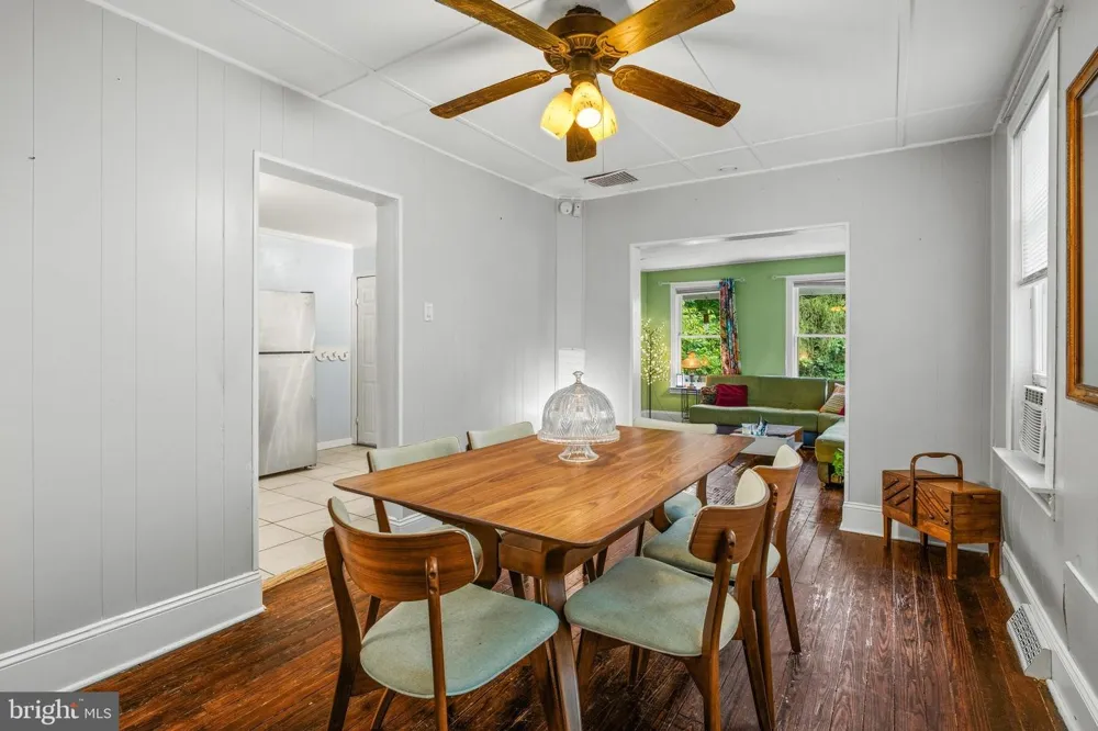 43 E C STREET Brunswick, MD 21716