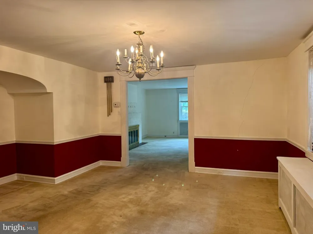 8235 BROOKSIDE ROAD Elkins Park, PA 19027