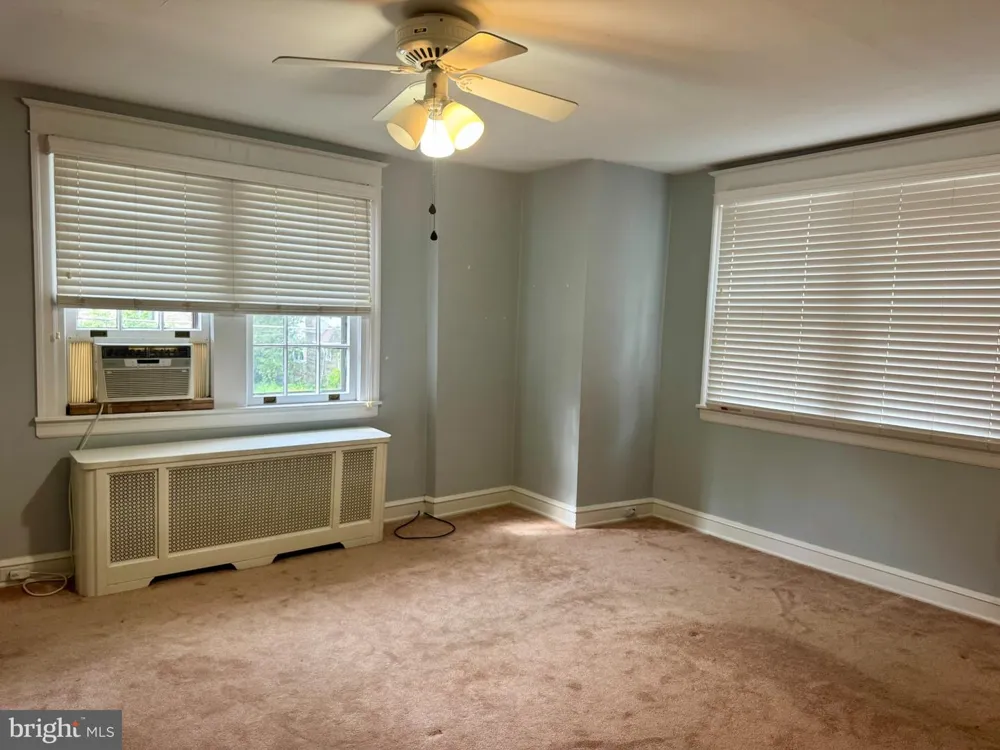 8235 BROOKSIDE ROAD Elkins Park, PA 19027