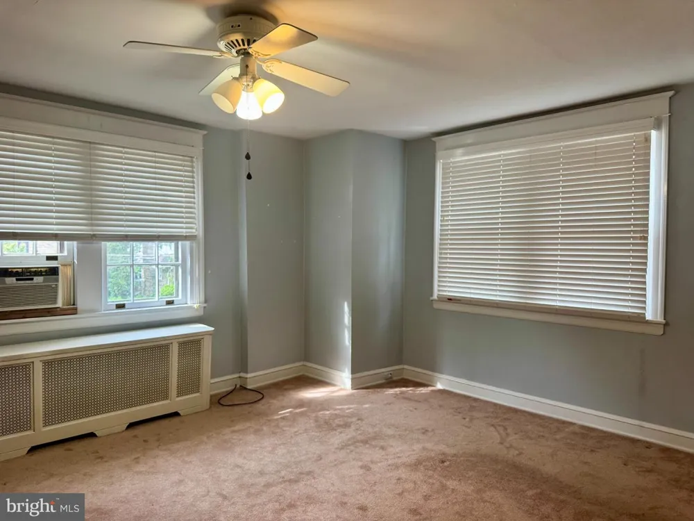 8235 BROOKSIDE ROAD Elkins Park, PA 19027