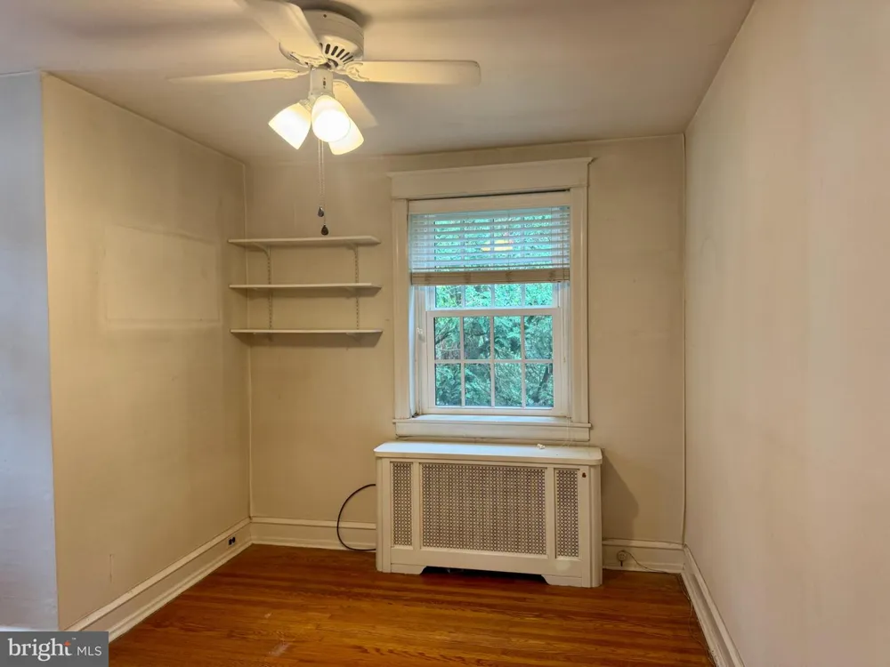 8235 BROOKSIDE ROAD Elkins Park, PA 19027