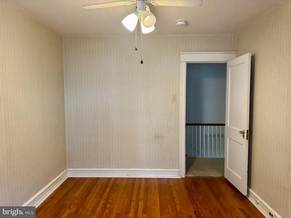 8235 BROOKSIDE ROAD Elkins Park, PA 19027