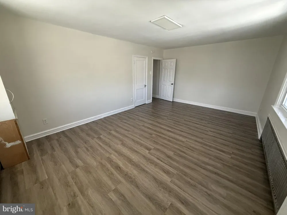 402 SPRINGFIELD ROAD Clifton Heights, PA 19018