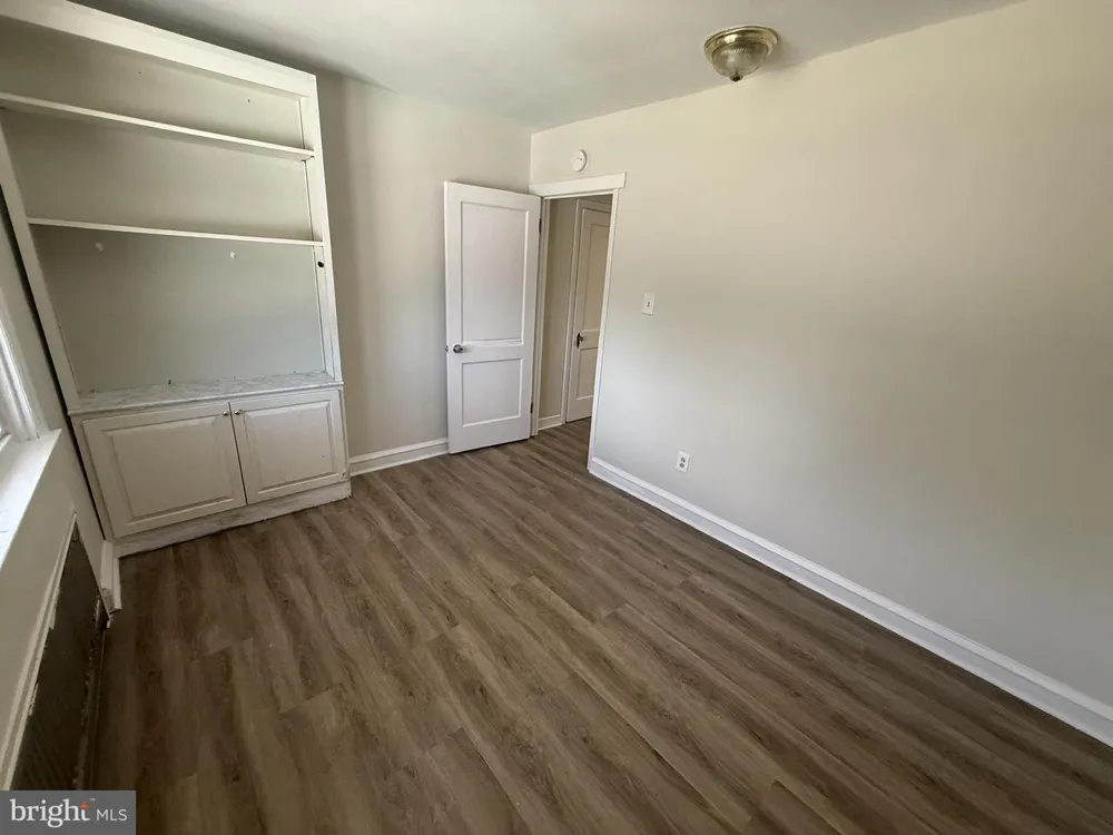 402 SPRINGFIELD ROAD Clifton Heights, PA 19018
