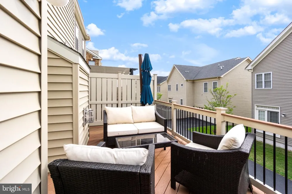 22503 NAUGATUCK SQUARE Ashburn, VA 20148