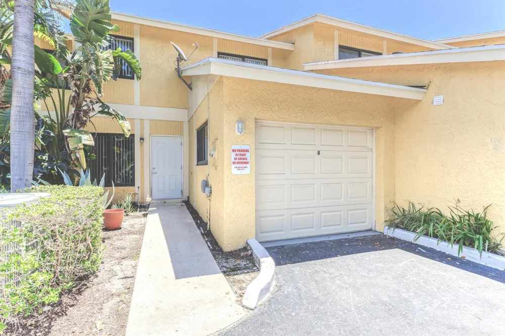 660 Coventry Street Boca Raton, FL 33487