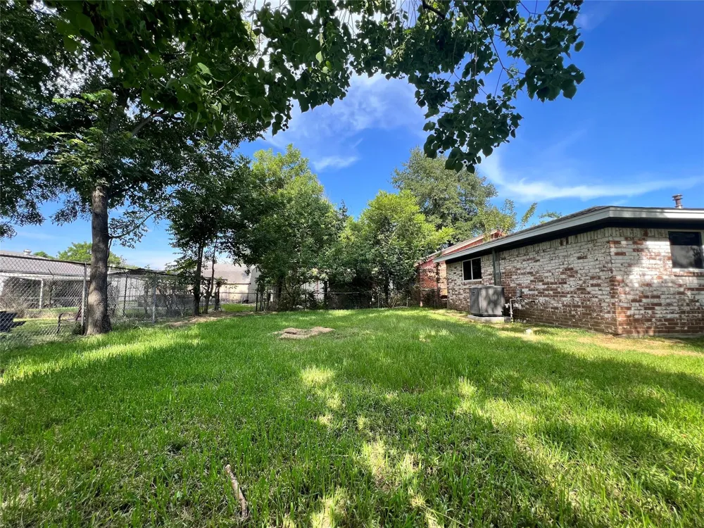 17023 Sunshine Street Houston, TX 77049