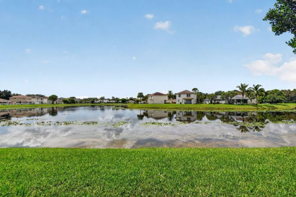 5155 WHITE OLEANDER West Palm Beach, FL 33415