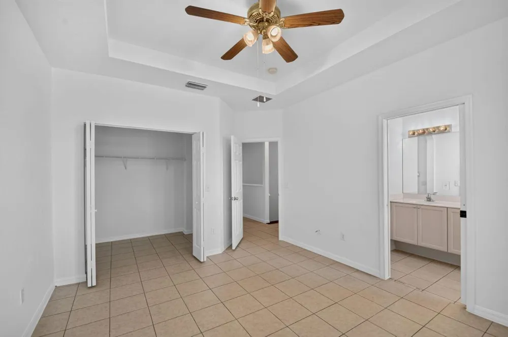 5155 WHITE OLEANDER West Palm Beach, FL 33415