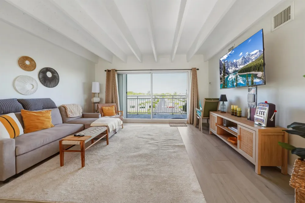 4500 S Ocean Boulevard #309 South Palm Beach, FL 33480