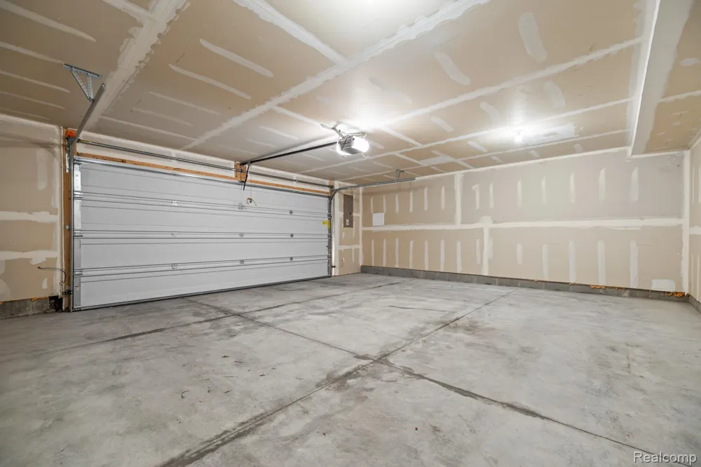49503 Lantern Way #42 Canton Charter Township, MI 48188