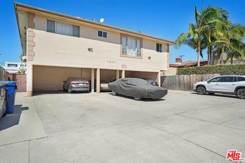 1435 S Hayworth Avenue #5 Los Angeles, CA 90035