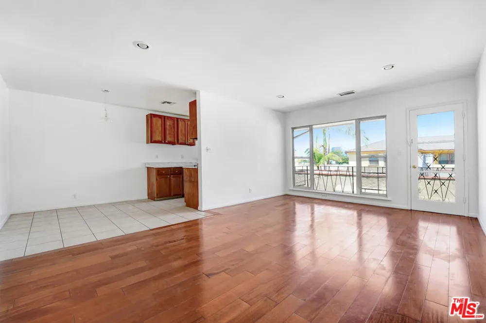 1435 S Hayworth Avenue #5 Los Angeles, CA 90035