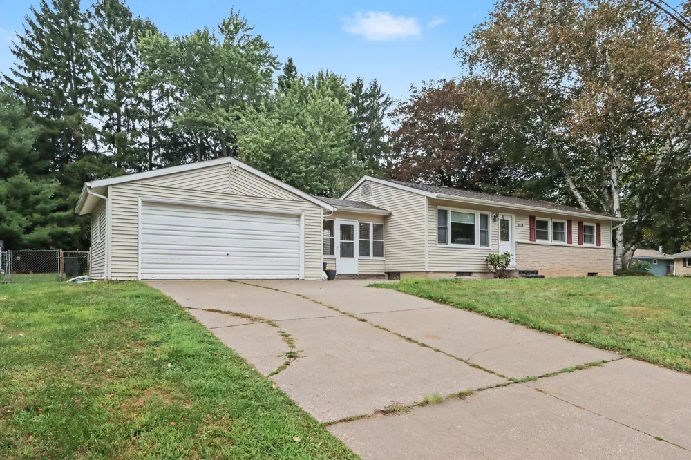 3024 Darmo Street Kalamazoo, MI 49008
