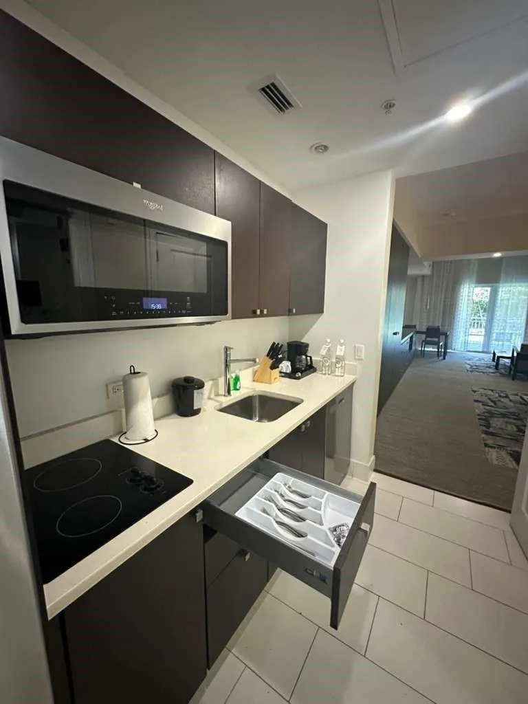 5300 NW 87TH AVENUE #706 Doral, FL 33178