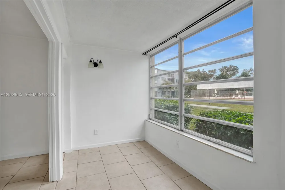 1601 NE 191 ST #B112 Miami, FL 33179
