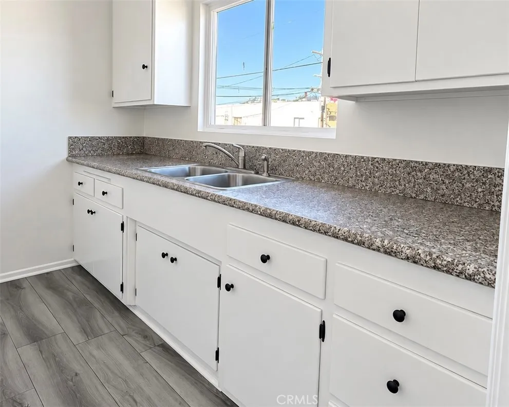 3522 Garden #3 Los Angeles, CA 90039