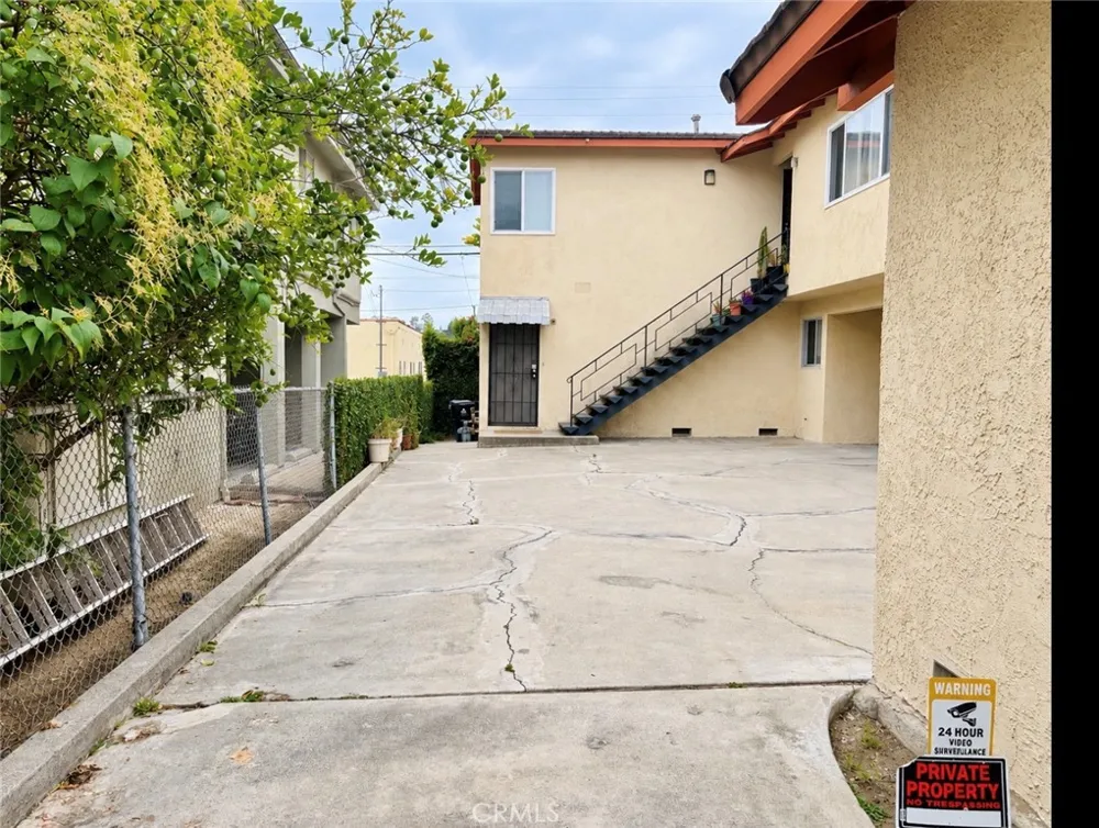 3522 Garden #3 Los Angeles, CA 90039