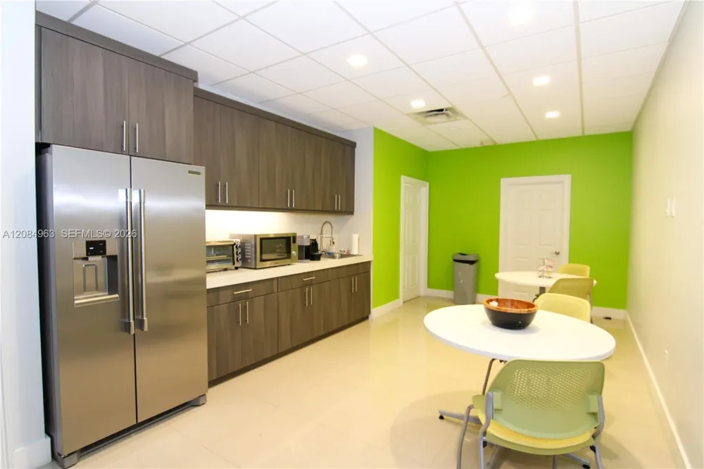 8119 NW 33rd St #8119 Doral, FL 33122