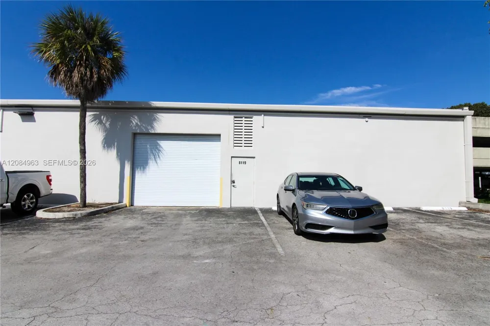 8119 NW 33rd St #8119 Doral, FL 33122