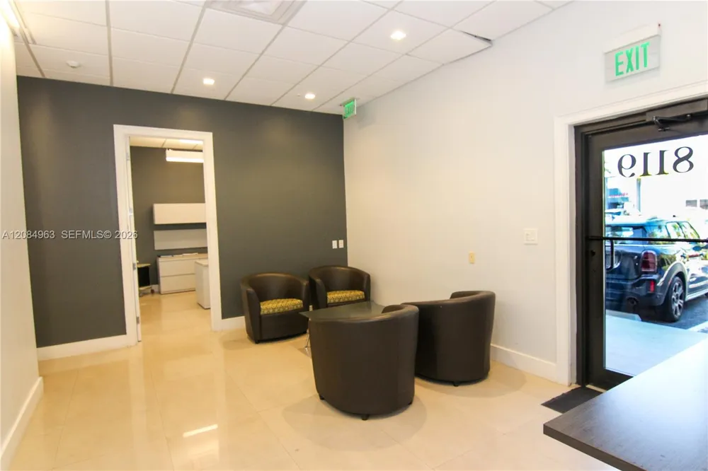 8119 NW 33rd St #8119 Doral, FL 33122