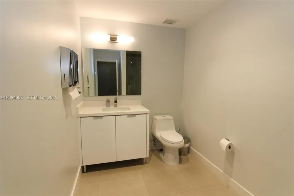 8119 NW 33rd St #8119 Doral, FL 33122