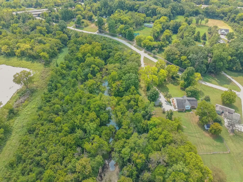 1078 Old Williamsport Pike Columbia, TN 38401