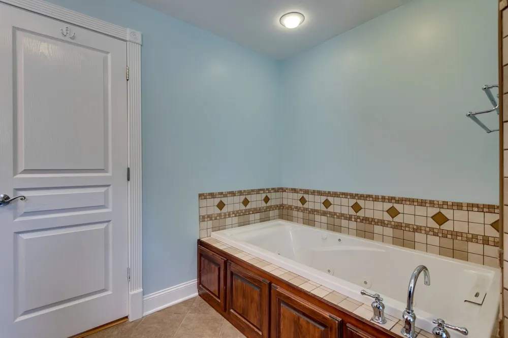 1078 Old Williamsport Pike Columbia, TN 38401