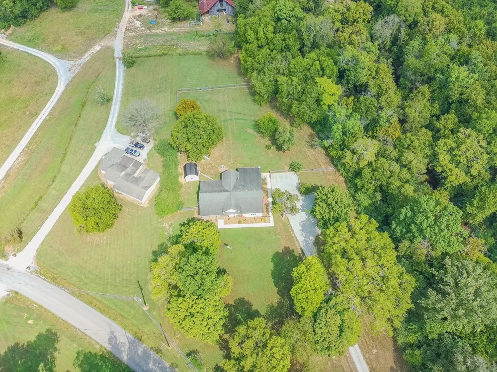 1078 Old Williamsport Pike Columbia, TN 38401