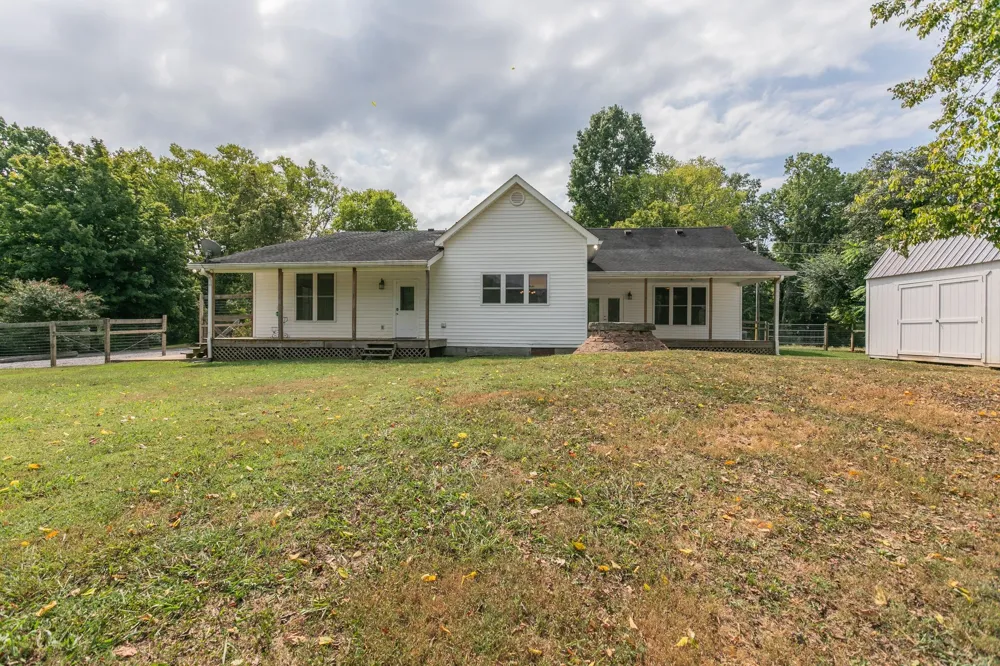 1078 Old Williamsport Pike Columbia, TN 38401