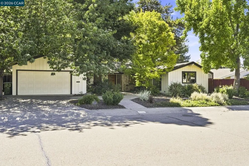 2737 San Antonio Dr Walnut Creek, CA 94598