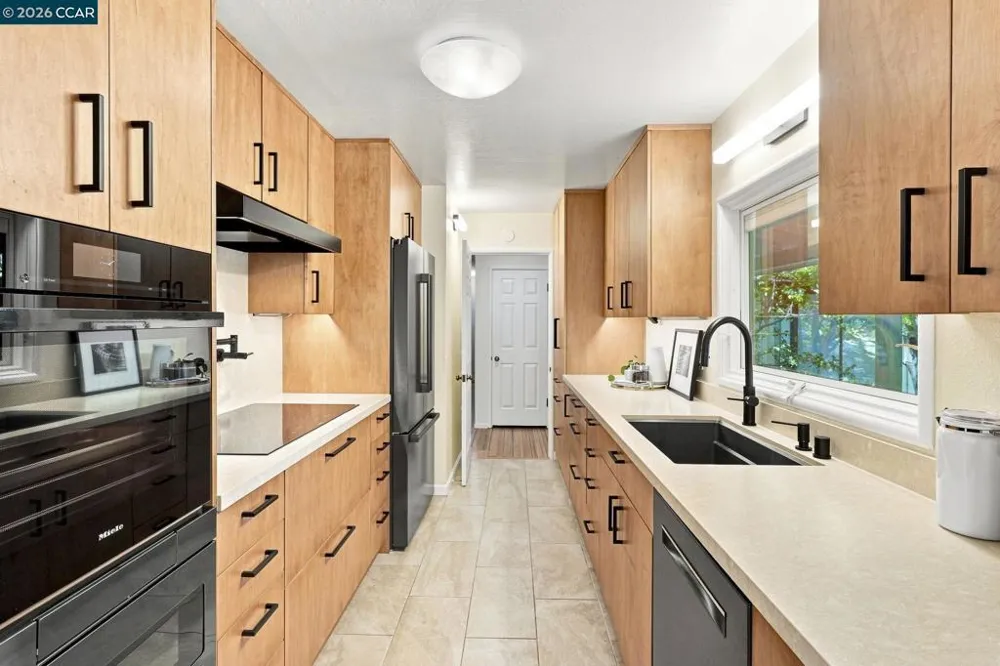 2737 San Antonio Dr Walnut Creek, CA 94598