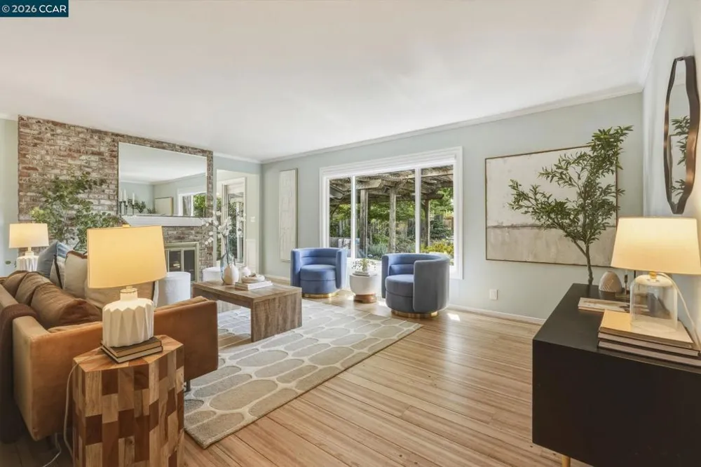 2737 San Antonio Dr Walnut Creek, CA 94598