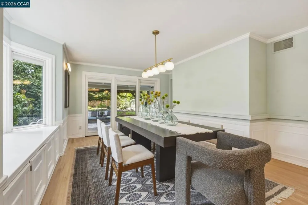 2737 San Antonio Dr Walnut Creek, CA 94598