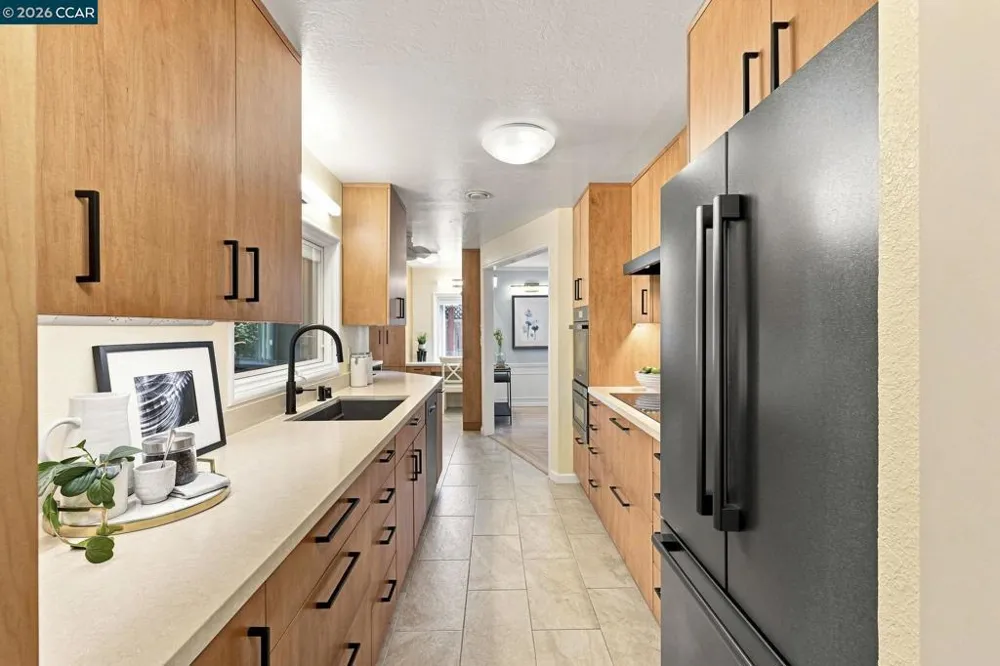 2737 San Antonio Dr Walnut Creek, CA 94598