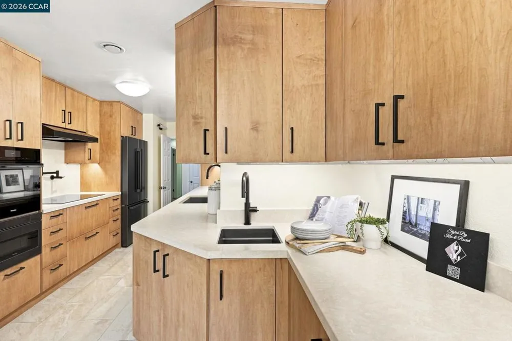 2737 San Antonio Dr Walnut Creek, CA 94598