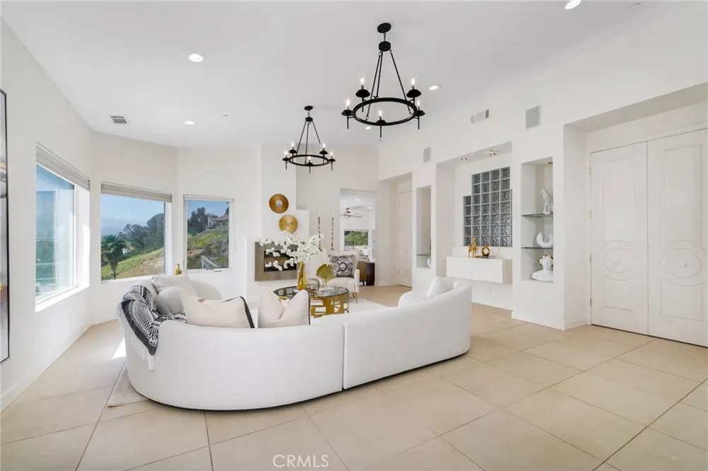 4102 Quail Canyon Rd San Bernardino, CA 92404