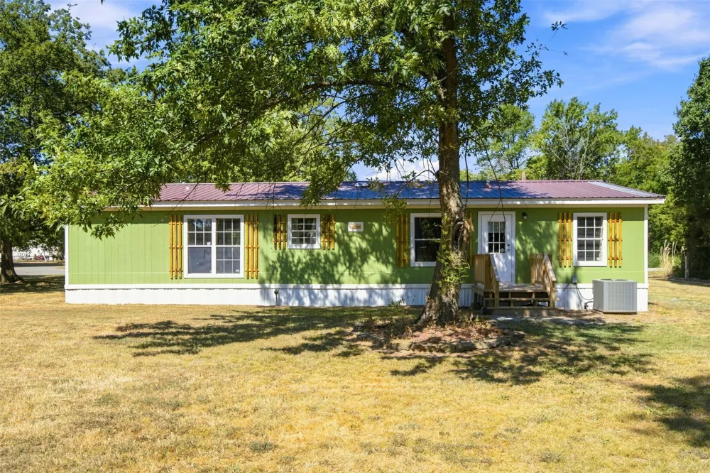 296 S Pine Street Big Cabin, OK 74332