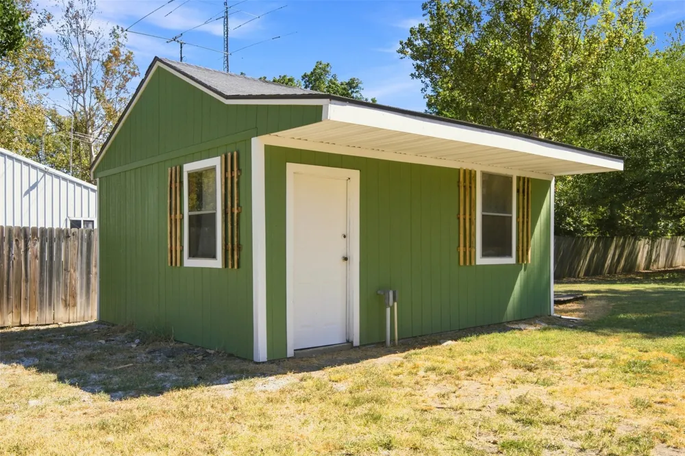 296 S Pine Street Big Cabin, OK 74332