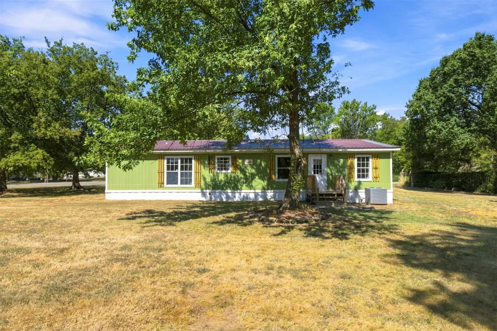 296 S Pine Street Big Cabin, OK 74332