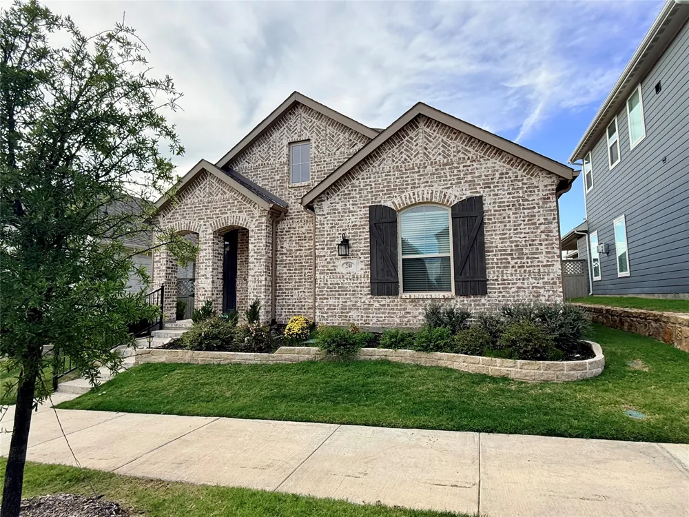 2340 Gray Drive Northlake, TX 76247
