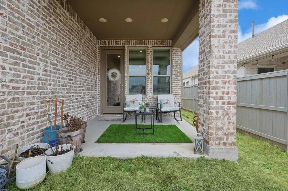 2340 Gray Drive Northlake, TX 76247