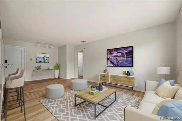 525 Jackson Street #304 Denver, CO 80206