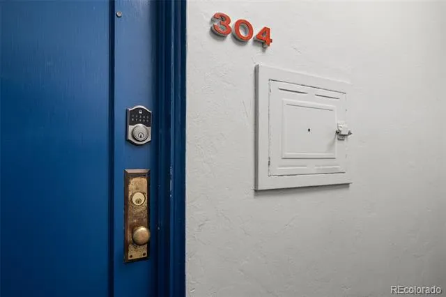 525 Jackson Street #304 Denver, CO 80206