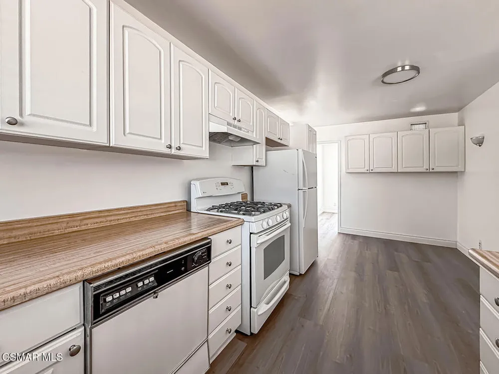 248 Virginia Drive Newbury Park, CA 91320