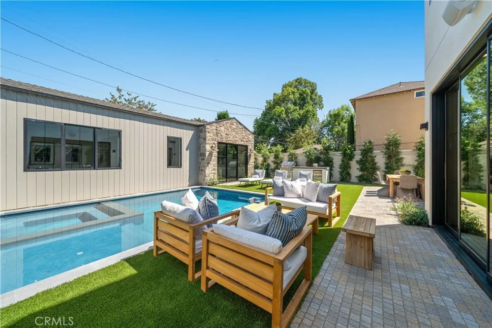 4538 Wortser Avenue Studio City, CA 91604