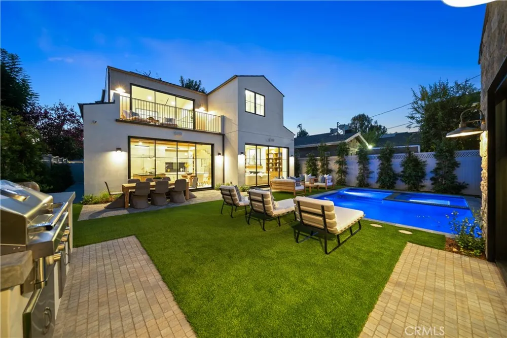 4538 Wortser Avenue Studio City, CA 91604